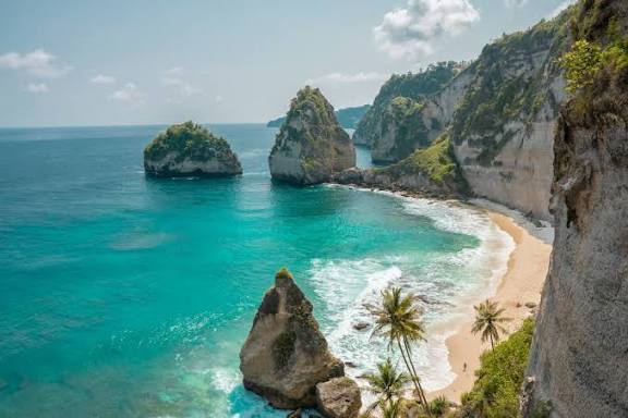 What is interesting about Beevitius Islands
