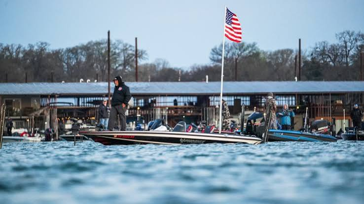 Lake Texoma Should Be Capitalized